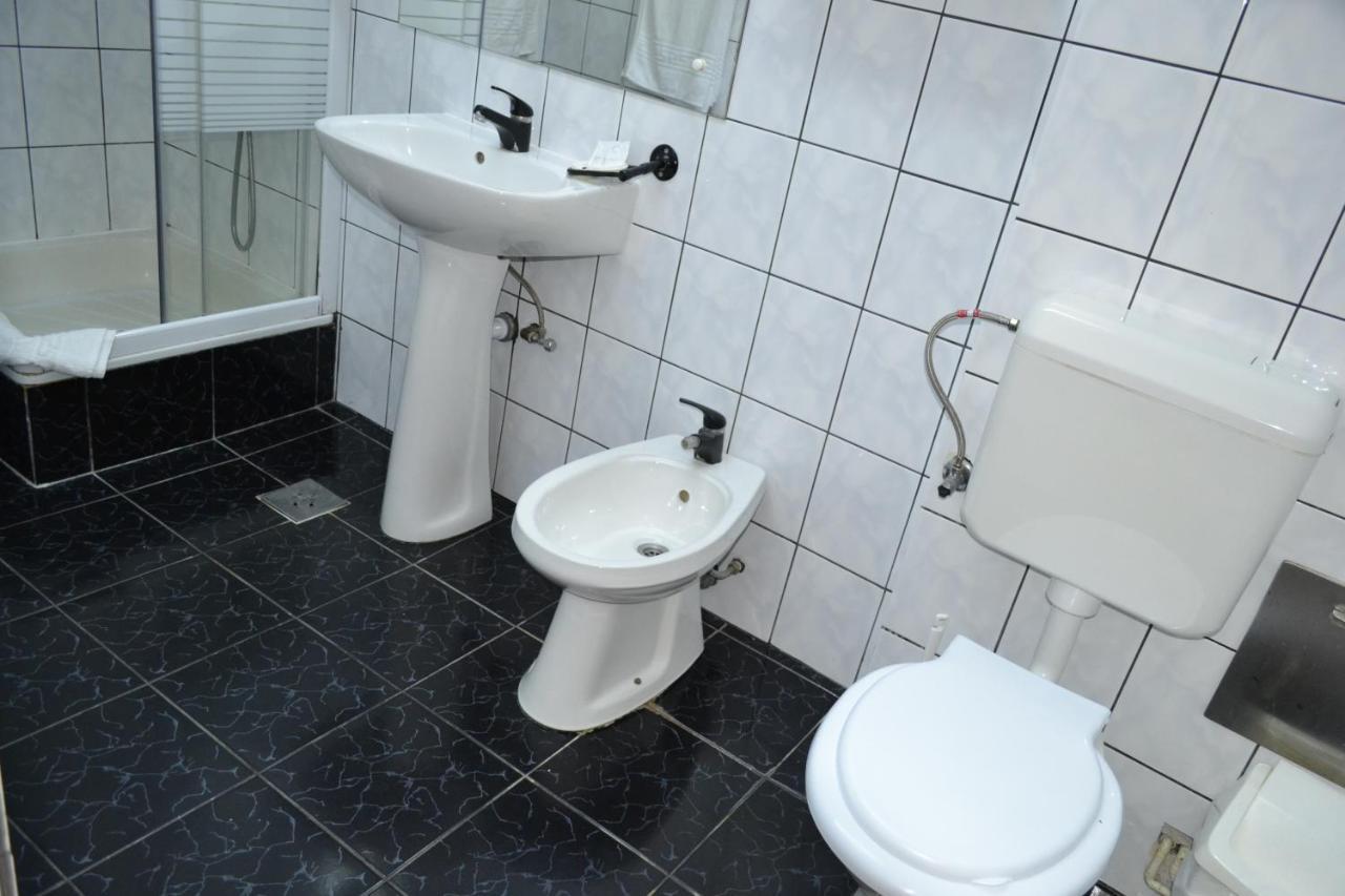 Guest house Casa Vinga - Restaurant&jacuzzi Poiana Brasov