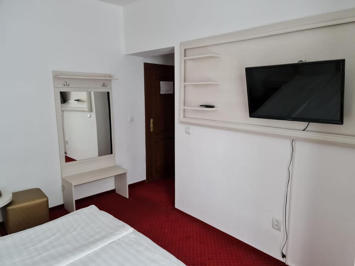 Casa Vinga - Restaurant&jacuzzi Poiana Brasov
